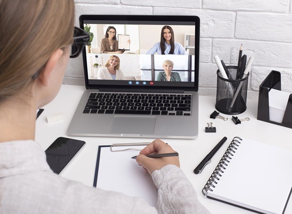 Co-Working-Business-Zirkel-mit-Claudia Business-Zirkel online für Frauen